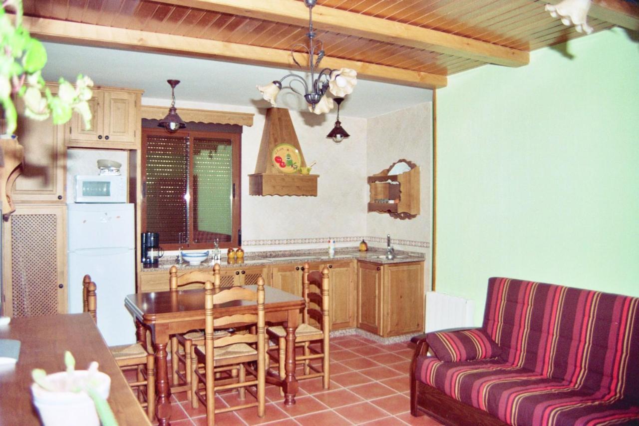 Apartamentos Y Habitaciones Rurales "El Corral" Canizares Exterior photo